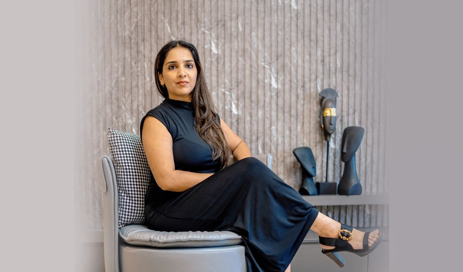 The Business Tycoons - Articles - Success Story - Swapna Battul proprietor of Taarak Interior Design Studio , Pune